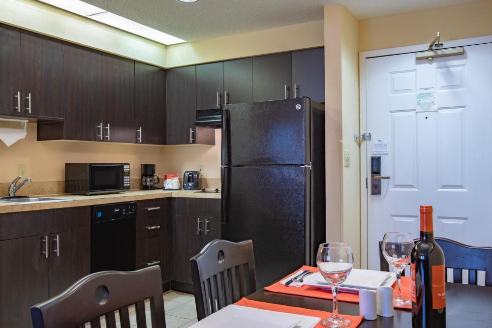 One-Bedroom King Suite interior